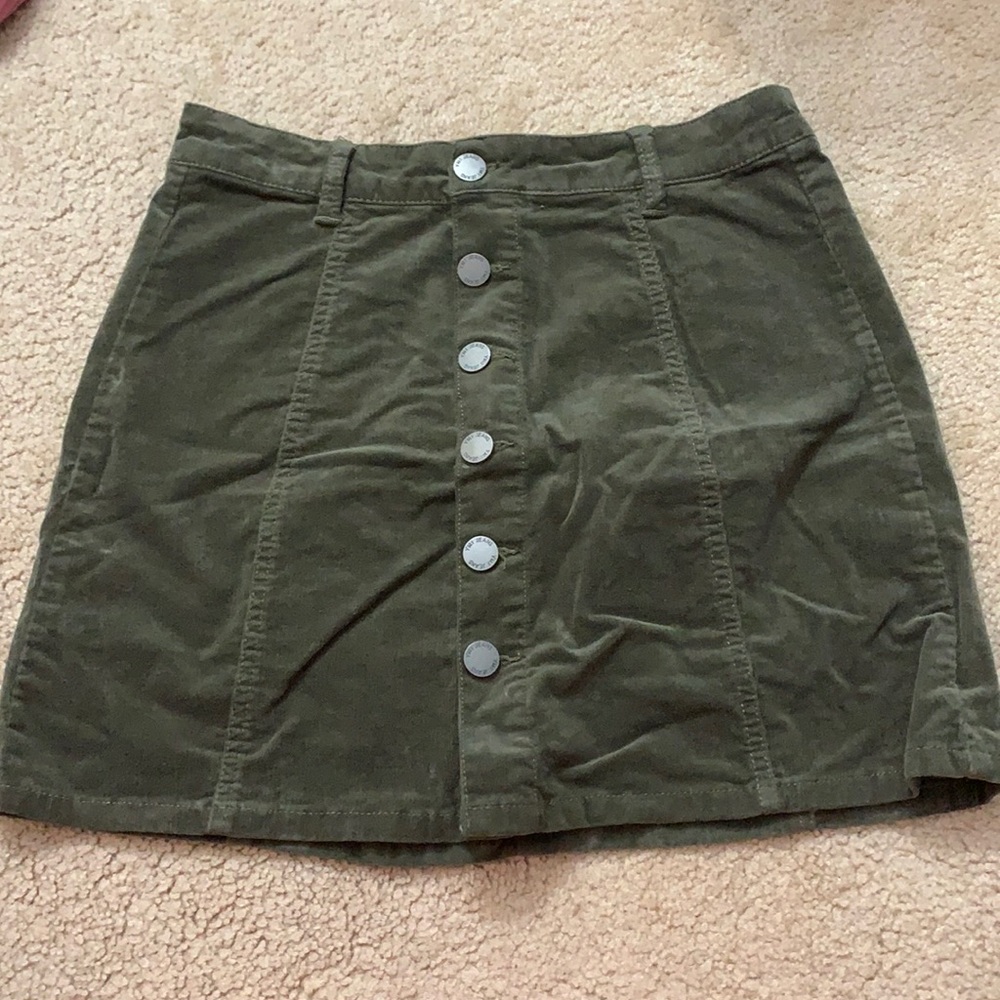 !!!! NEVER WORN OLIVE GREEN YMI JEANS SKIRT!!!!